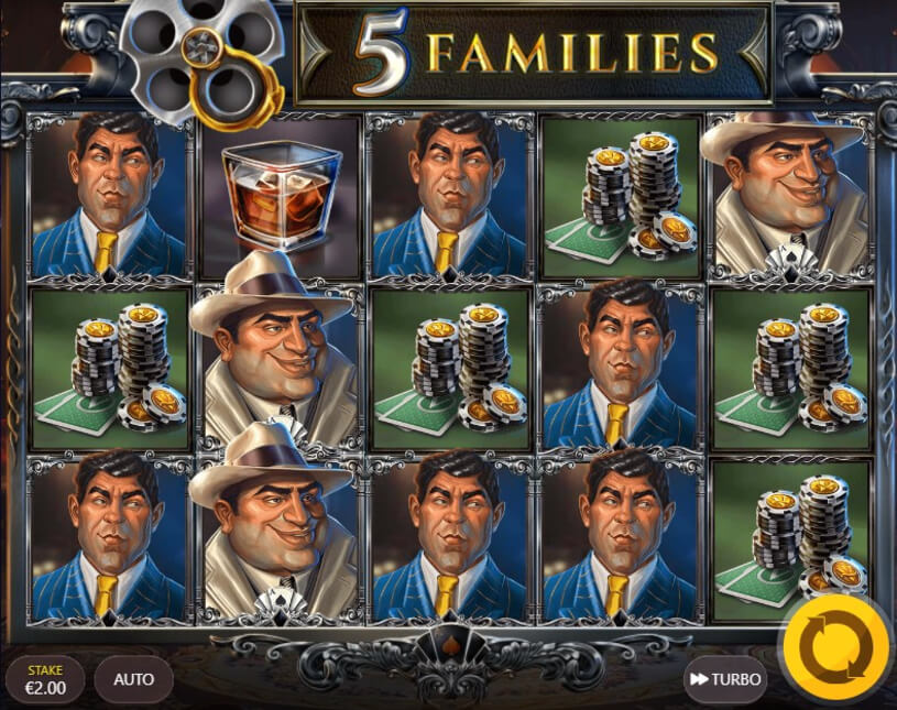 5 Families peliautomaatti